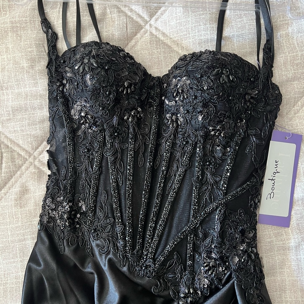 Black Lace Bustier